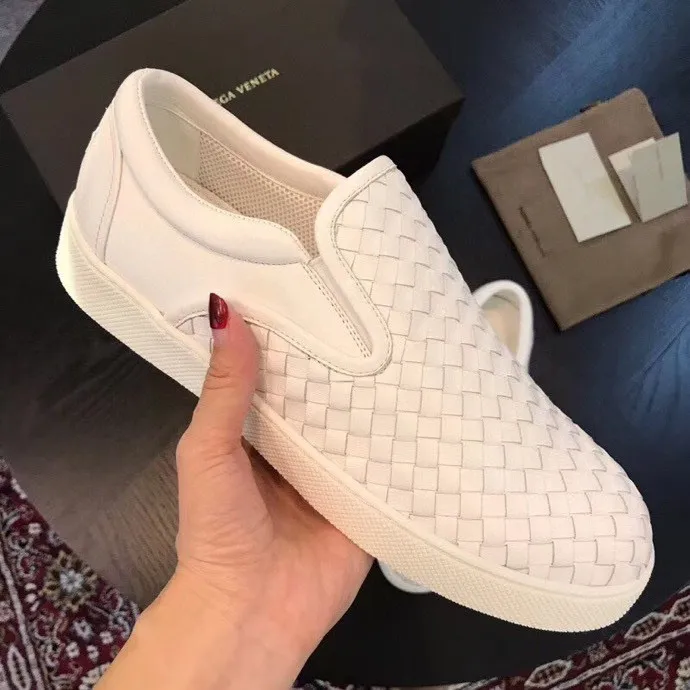 Men's men's shoes 💰420 [New style] 🎍🎍⚠️BOTTEGA VENETA) BV fashionable and casual classic, classic on sale ⬆️⬆️! (High quality) only better than genuine products from counters! Top handcrafted woven decoration [strong]💯💯 Breathable mesh lining plus mixed sheepskin and original latex feet! Genuine rubber anti-slip outsole! ! Super comfortable! Welcome to compare the authentic products at the counter! 38 to 44 (45 can be customized